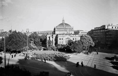 Artikkelbilde til artikkelen Da krigen kom til Nationaltheatret